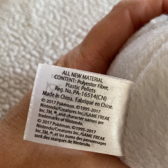 💕 Preloved Blue Pokemon Ball 🔵 - Picture 8 of 8